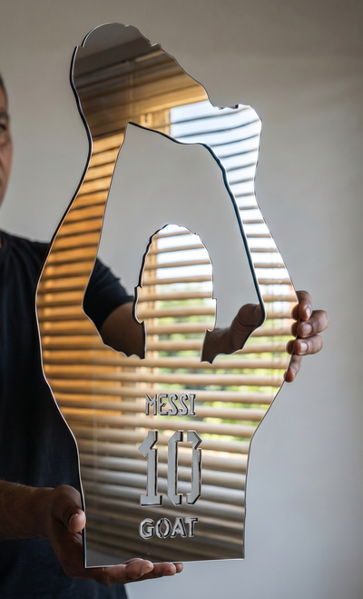Messi Mirror